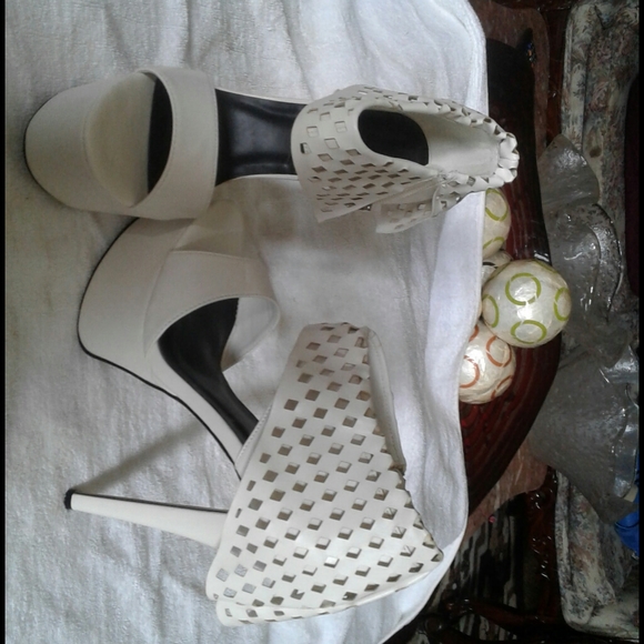 Shoes - Picture 2 of 2